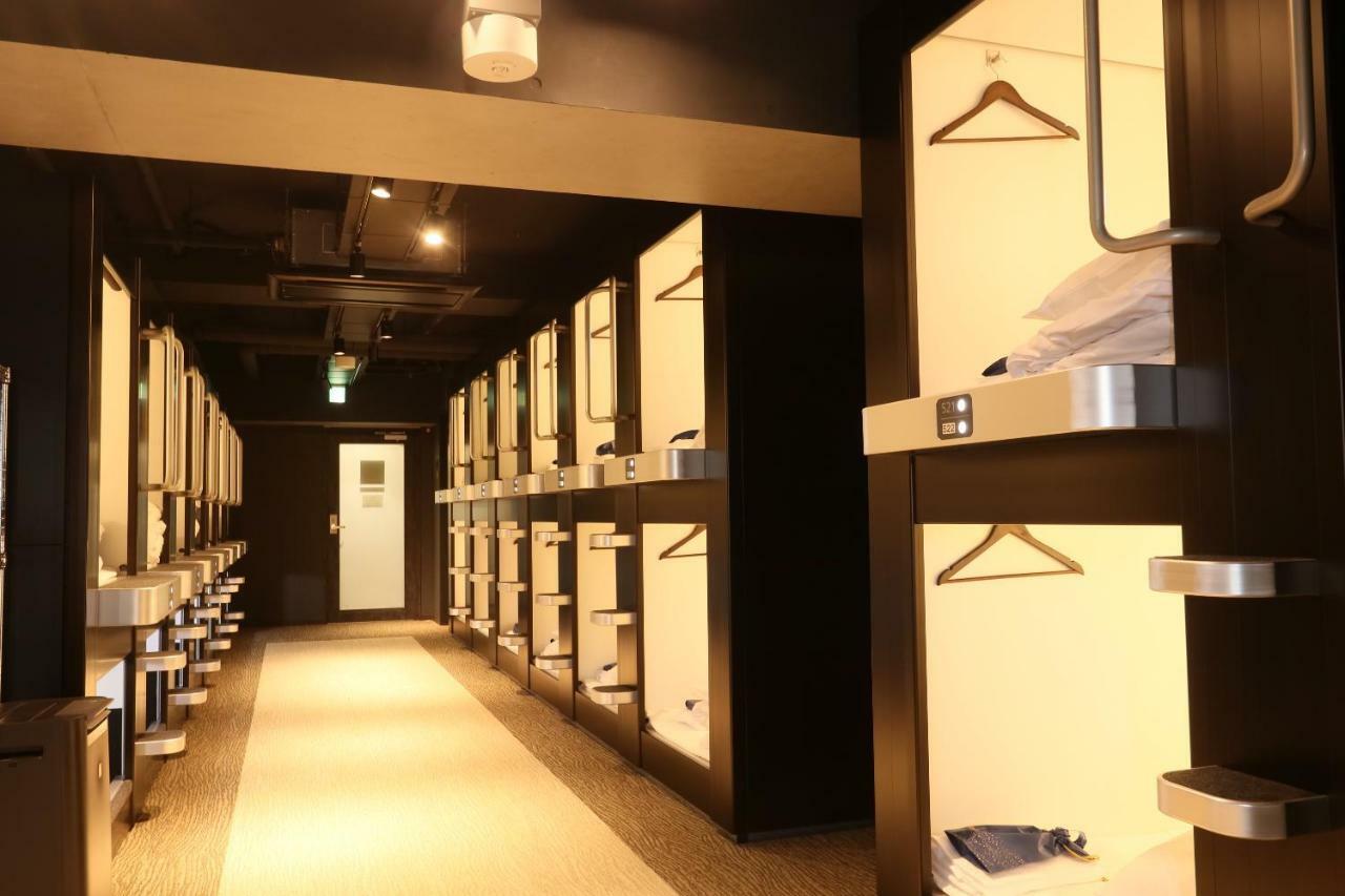 Business Capsule Hotel Lightning Hotel Asakusa Tokyo Exterior photo