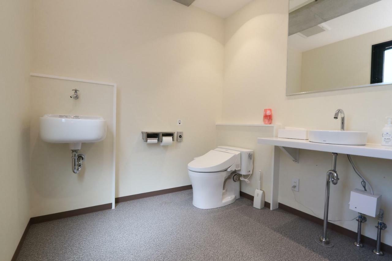 Business Capsule Hotel Lightning Hotel Asakusa Tokyo Exterior photo