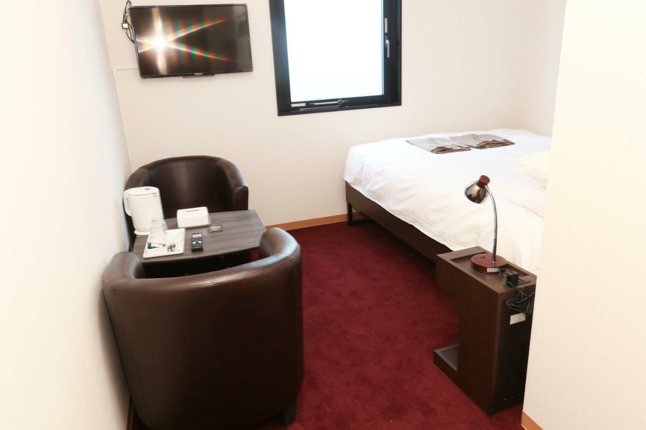 Business Capsule Hotel Lightning Hotel Asakusa Tokyo Exterior photo
